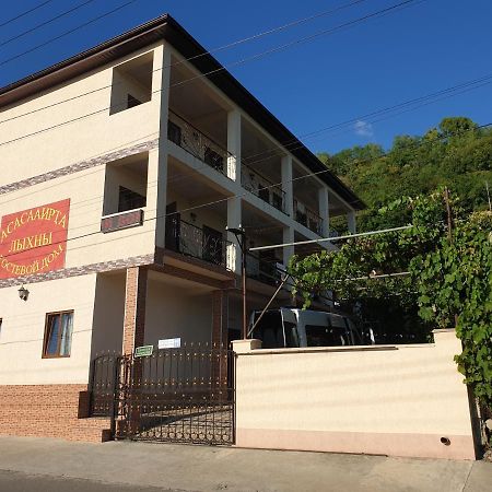 Guest House Lykhny Gagra Bagian luar foto