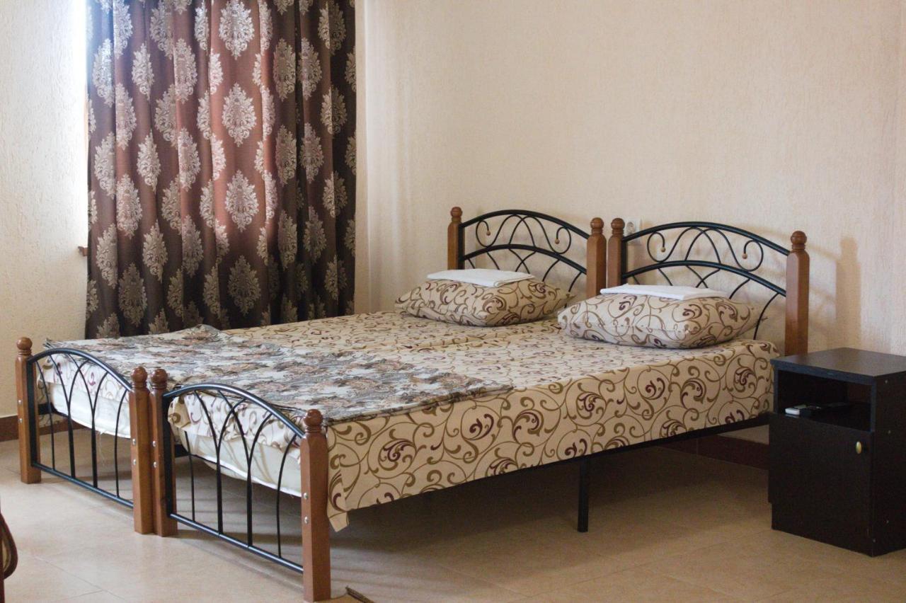 Guest House Lykhny Gagra Bagian luar foto