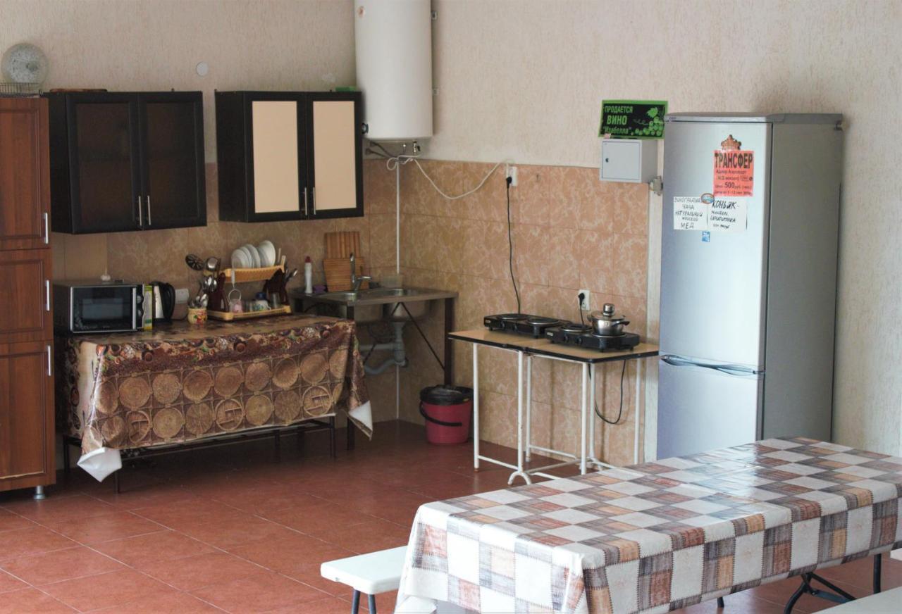 Guest House Lykhny Gagra Bagian luar foto