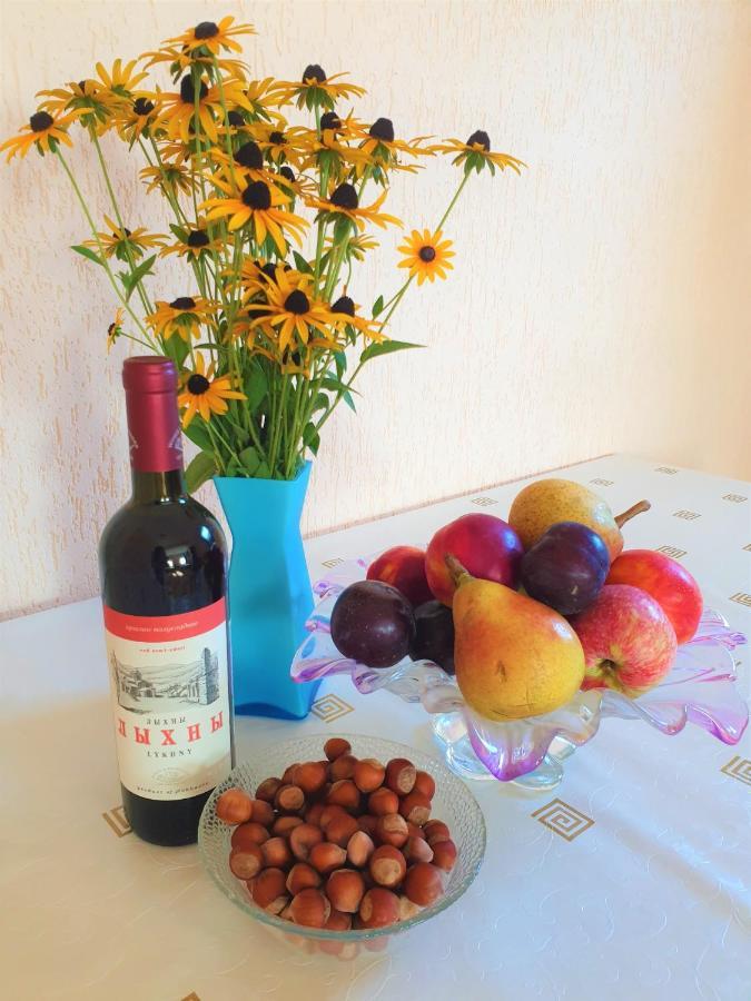 Guest House Lykhny Gagra Bagian luar foto